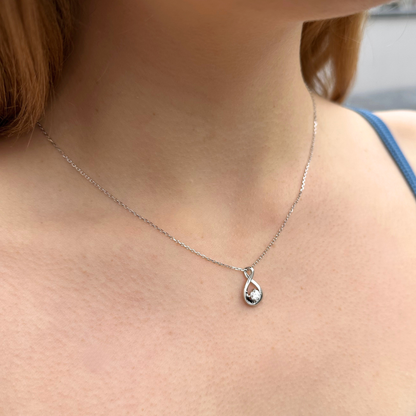 Naszyjnik Kropla z Moissanitem S925 Białe Złoto Damski