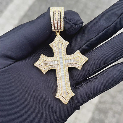 Classic Cross Pendant Gold